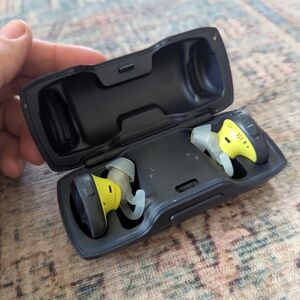 Wireless Earbuds with Charging Case